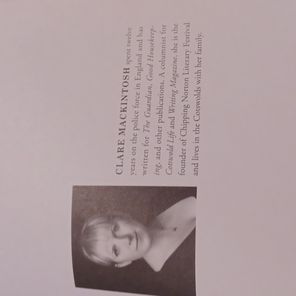 $4 Add-on "I Let You Go" by Clare MacKintosh - Paperback Novel - Picture 9 of 9